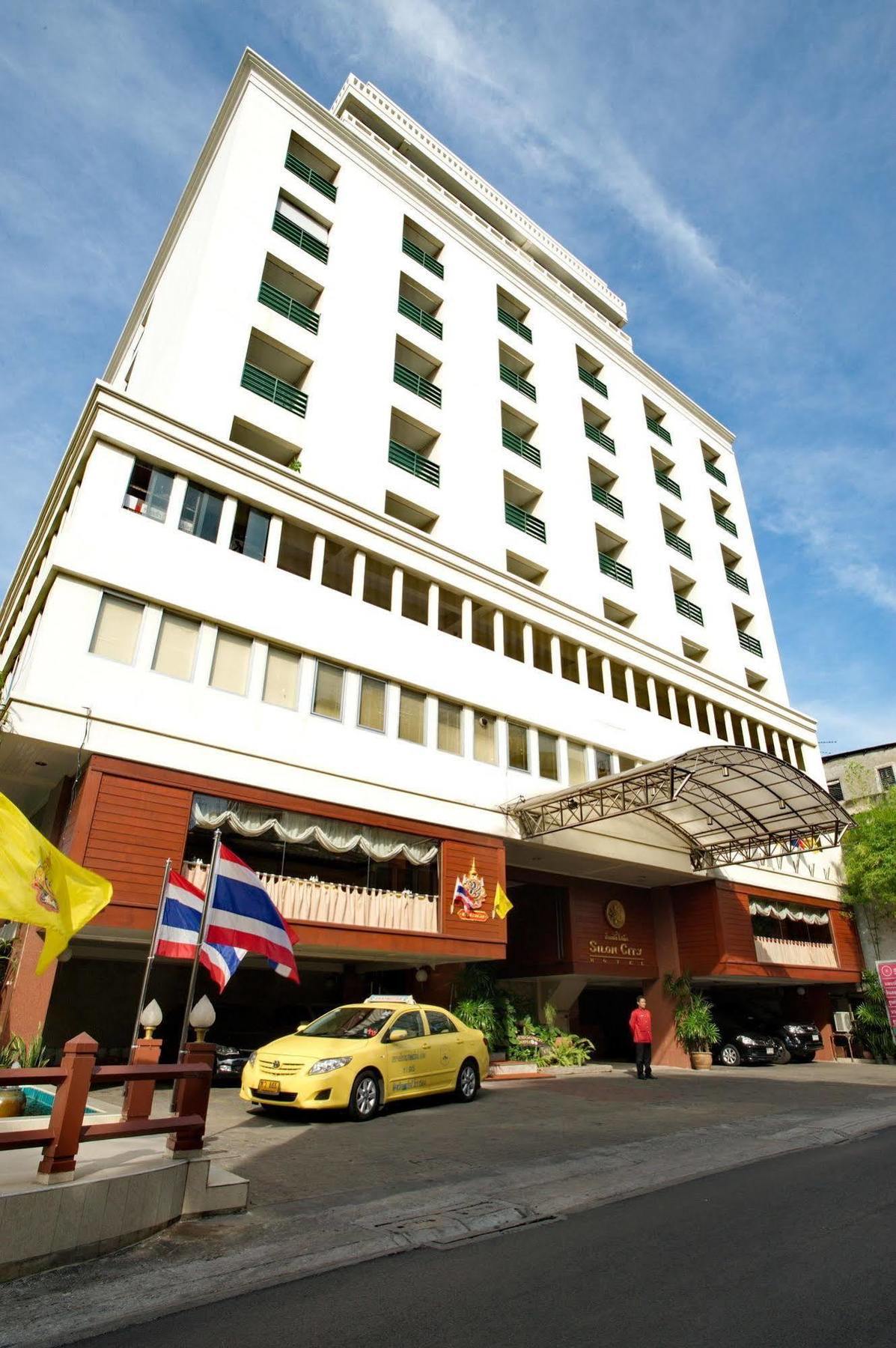 Silom City Hotel Bangkok Bagian luar foto